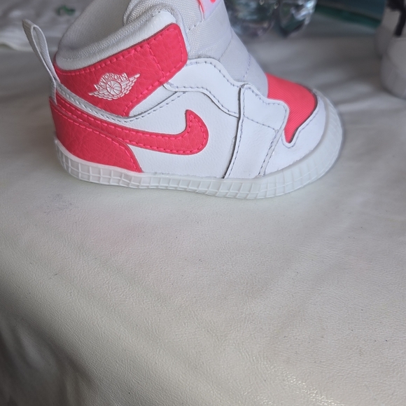 Jordan - Picture 4 of 8